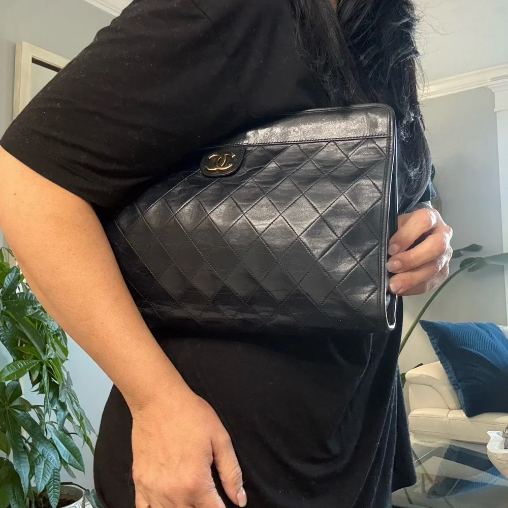 CHANEL Black Vintage Quilted Clutch with Gold 24k Logo - Picture 2 of 16